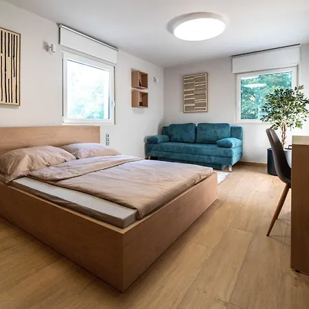 Tisza Lux Appartement *